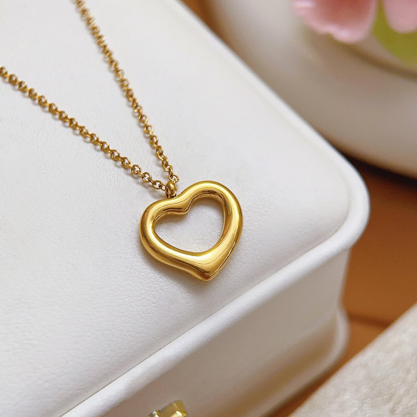 Soft Heart Pendant Necklace - Lenoir - Necklace