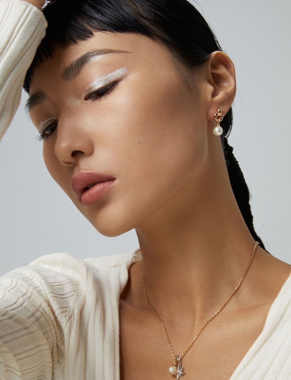Style: White Texture