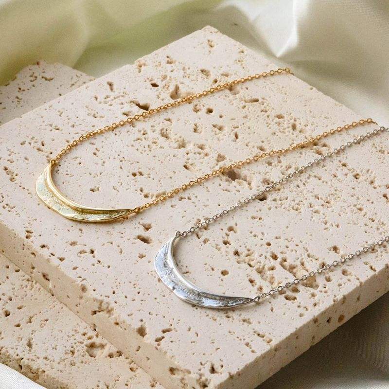 Leaflet Necklace - Lenoir - Necklace